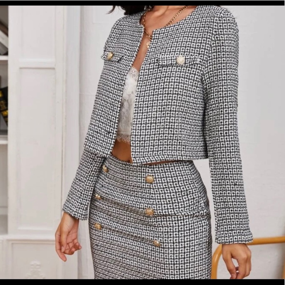 Two piece black/white tweed skirt & jacket